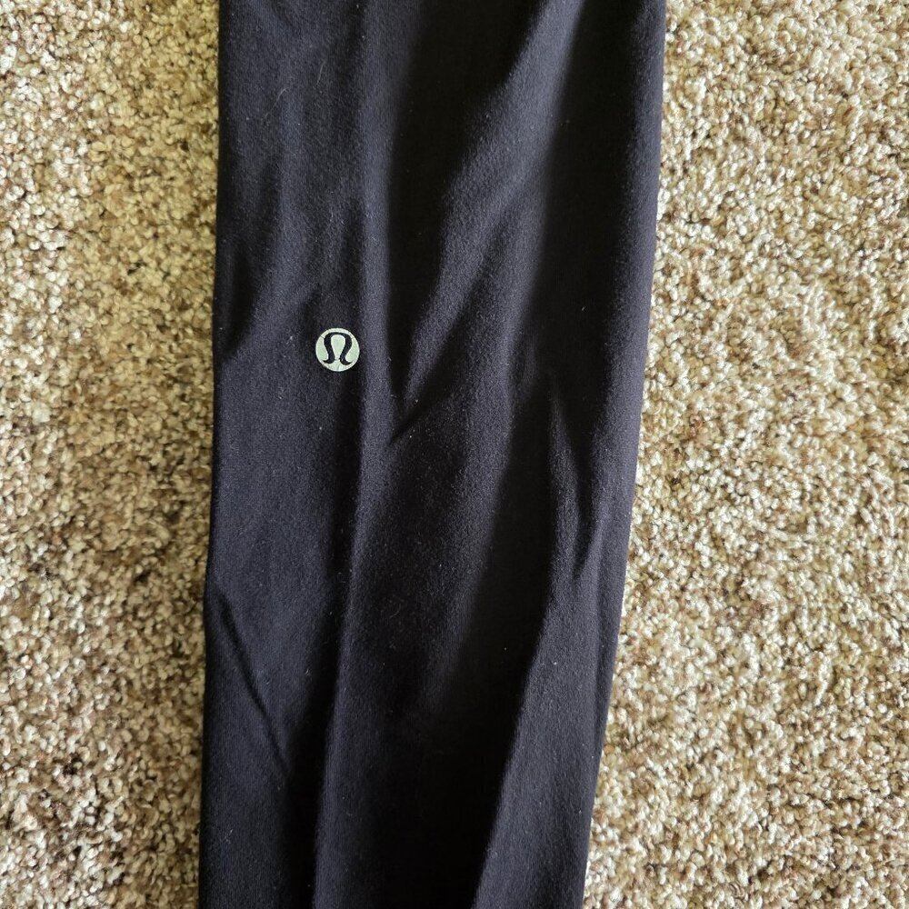 Lululemon Black/White Waistband Leggings Size 6 - Picture 4 of 4
